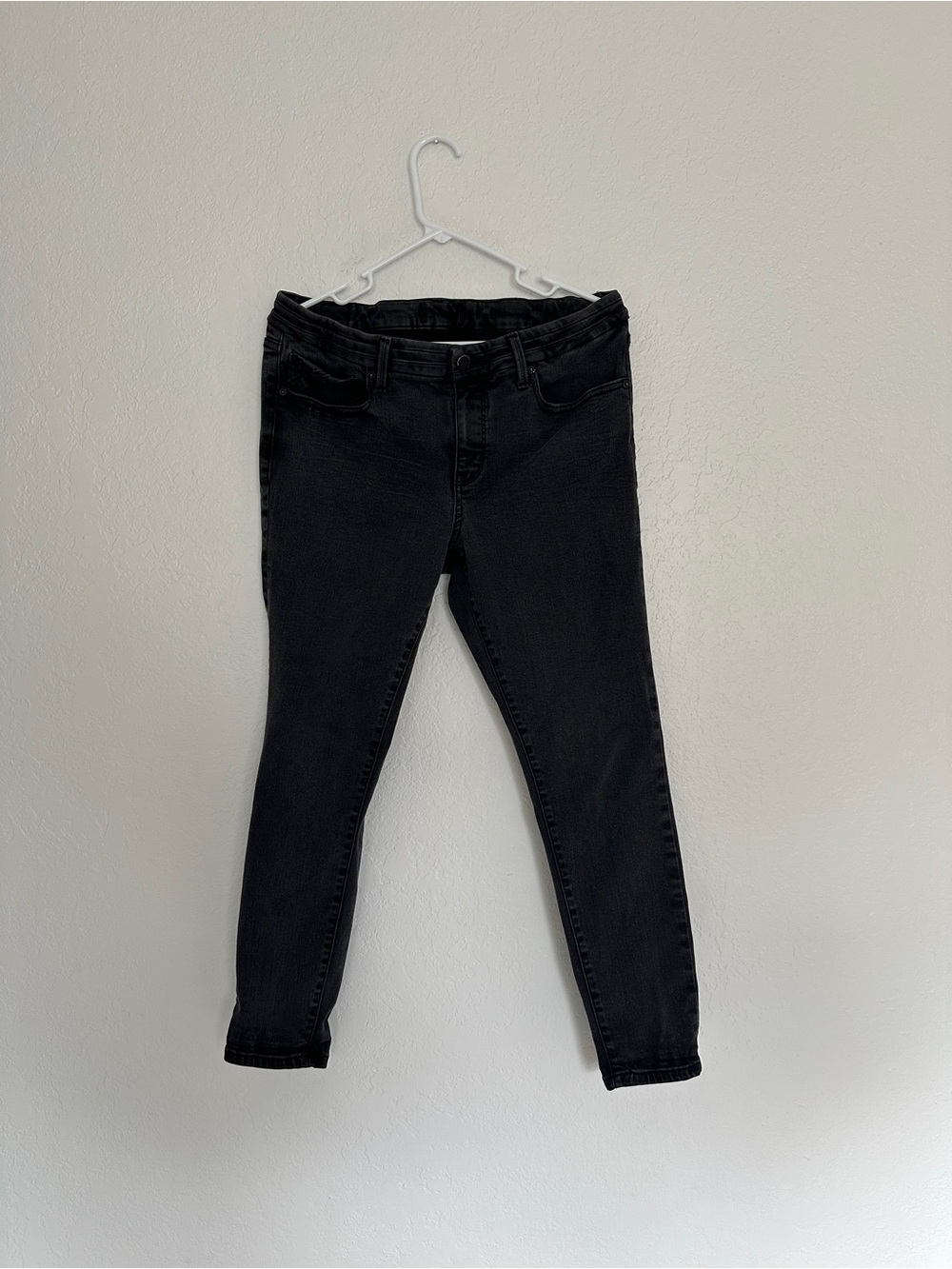 Buckle Black Women’s Black Slim Ankle Skinny Jeans 31x27